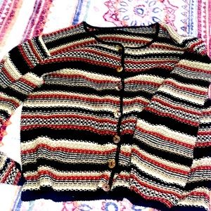 Size:medium Color:red, black, gray, and white